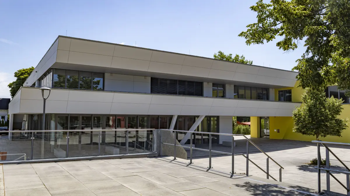 Die Wiesentalschule in Maulburg soll eine neue Beschallungsanlage für die Bühne ihrer Mensa erhalten. Die Arbeiten wurden für gut 31.000 Euro an eine Maulburger Firma vergeben. (Archivfoto)