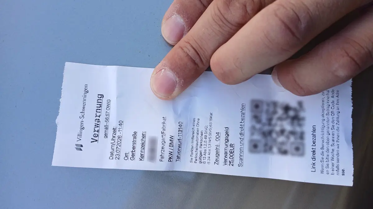 Achtung Fälschung! Dieser Strafzettel, der an Autos in Villingen-Schwenningen gefunden wurde, ist nicht echt.