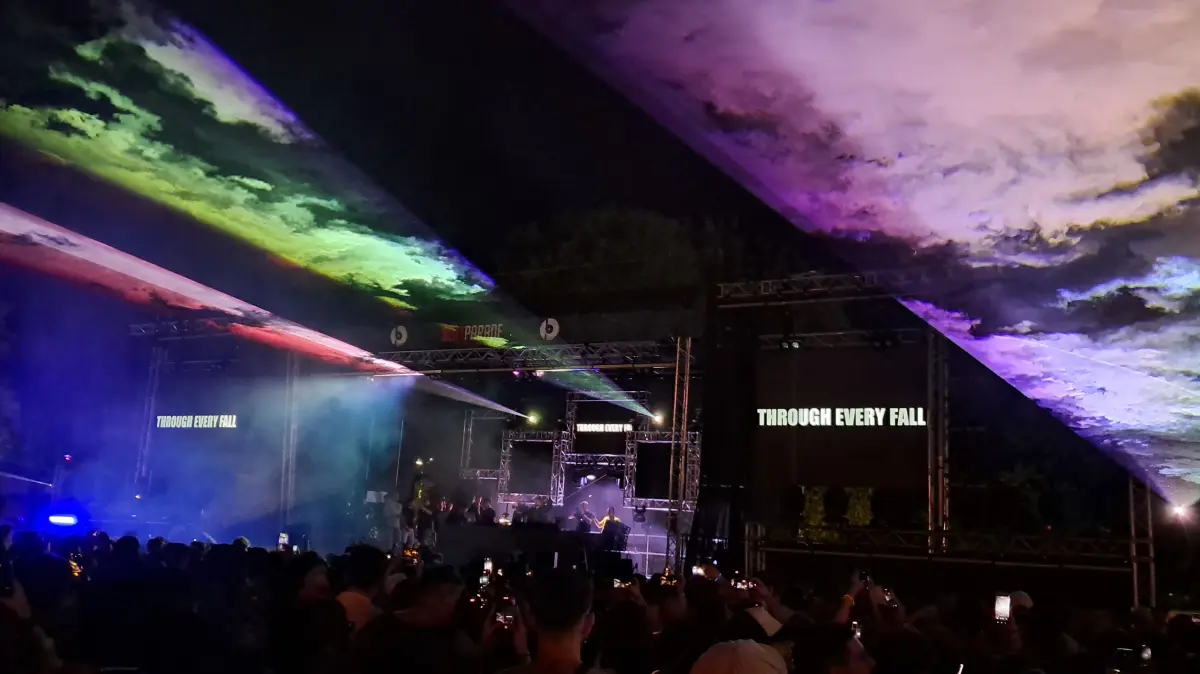 Eine riesige Party inklusive Lasershow und Feuerwerk steigt abends auf dem Festplatz in Empfingen.