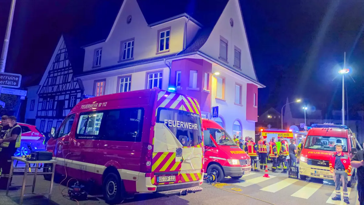Waldbrand in Oppenau. Ein Waldgebiet von rund 3.000 Quadratmetern steht in Flammen.