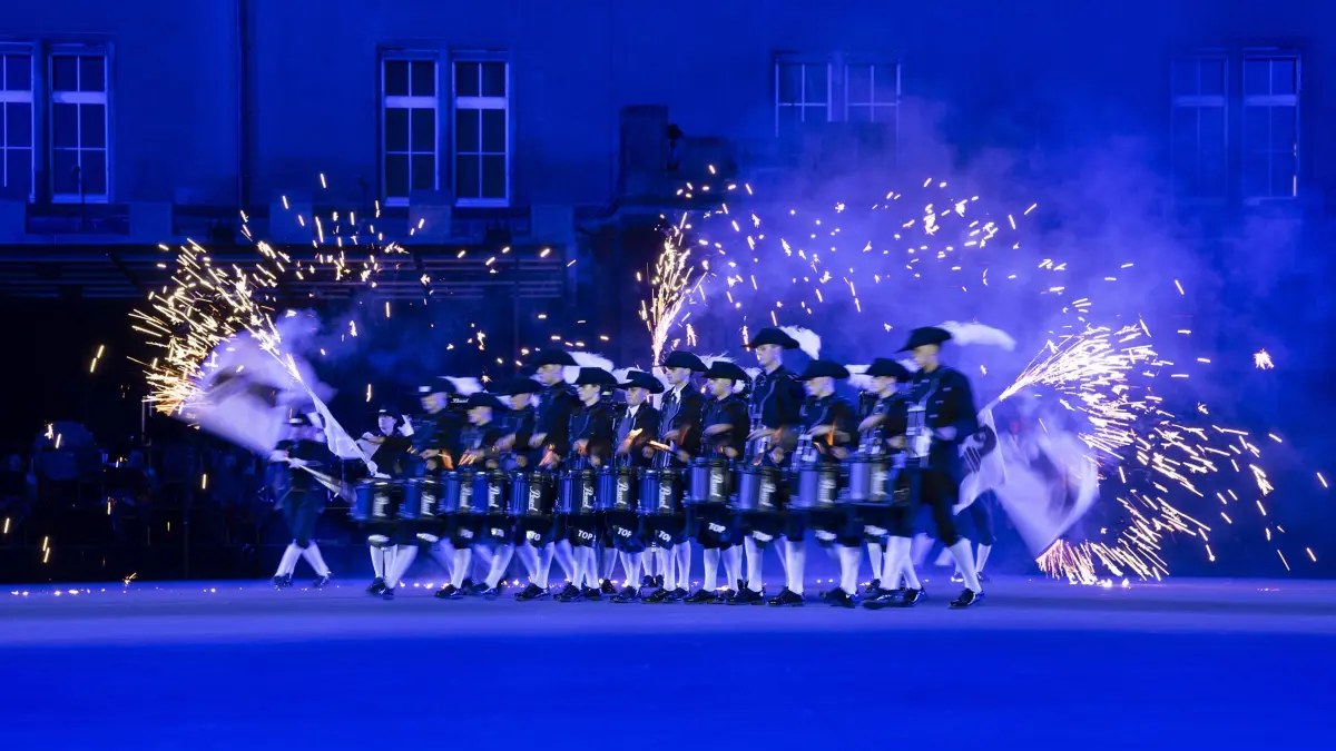 Das Top Secret Drum Corps wird die Show „Top Secret & Friends“ im Musical Theater präsentieren.