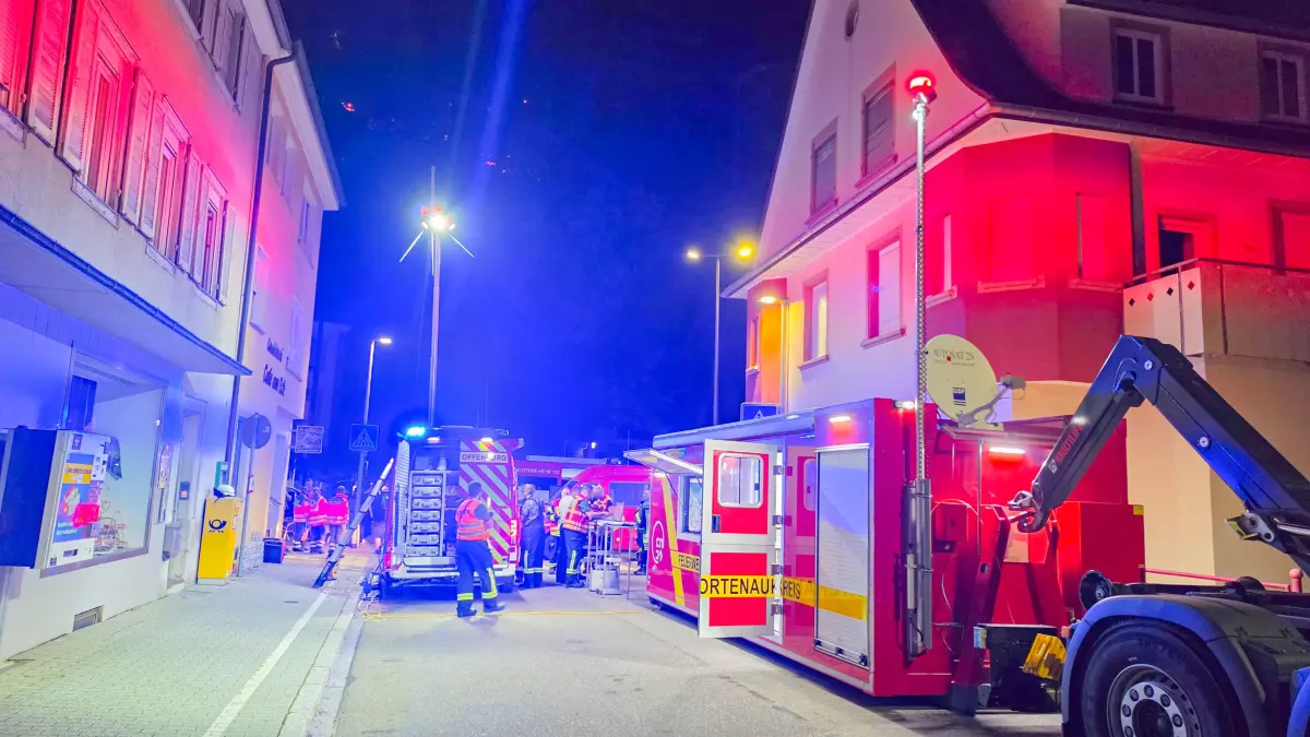 Waldbrand in Oppenau. Ein Waldgebiet von rund 3.000 Quadratmetern steht in Flammen.