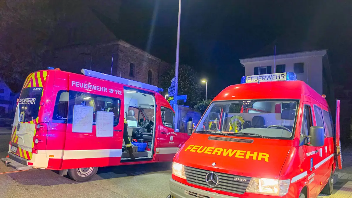 Waldbrand in Oppenau. Ein Waldgebiet von rund 3.000 Quadratmetern steht in Flammen.