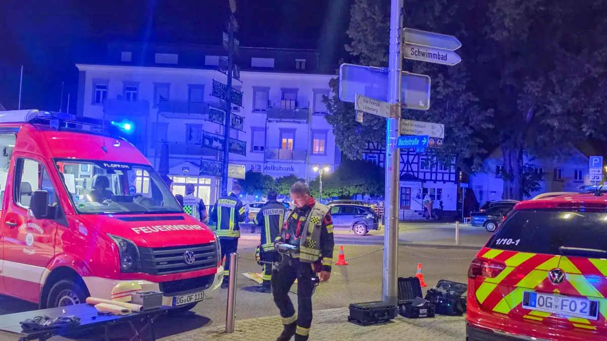 Waldbrand in Oppenau. Ein Waldgebiet von rund 3.000 Quadratmetern steht in Flammen.