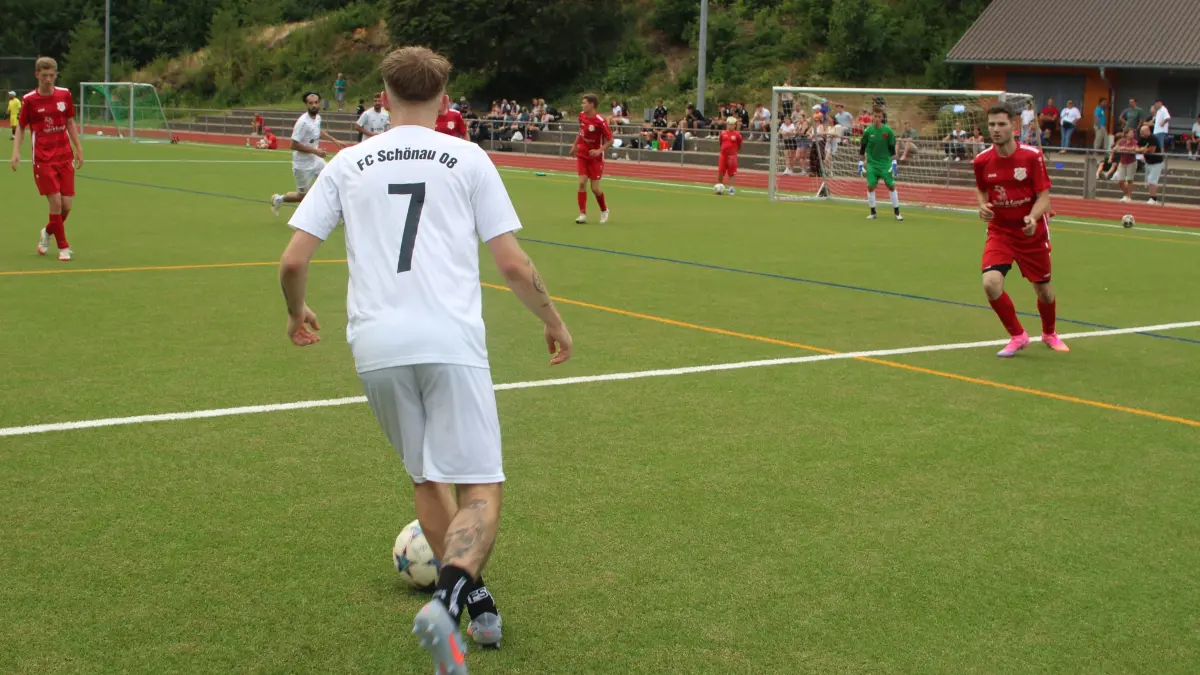 Die "Erste" des FC Schönau gewann den Raven Cup.