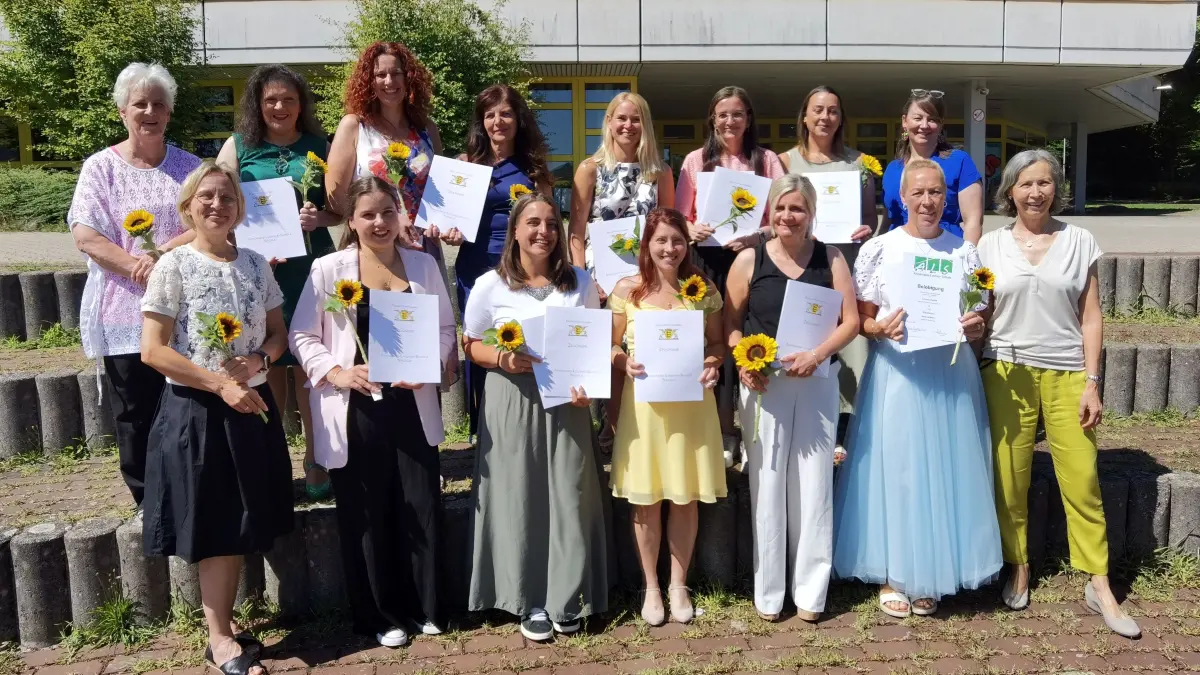 Nach der qualifizierten Ausbildung an der Annemarie-Lindner-Schule in Nagold freuen sich die sozialpädagogischen Assistentinnen nun auf den Einstieg in einen interessanten Beruf