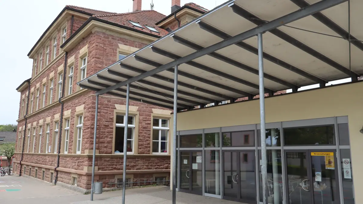 An der Kanderner Grundschule soll eine Mensa angebaut werden. Dafür gibt es Geld aus dem Ausgleichstock.