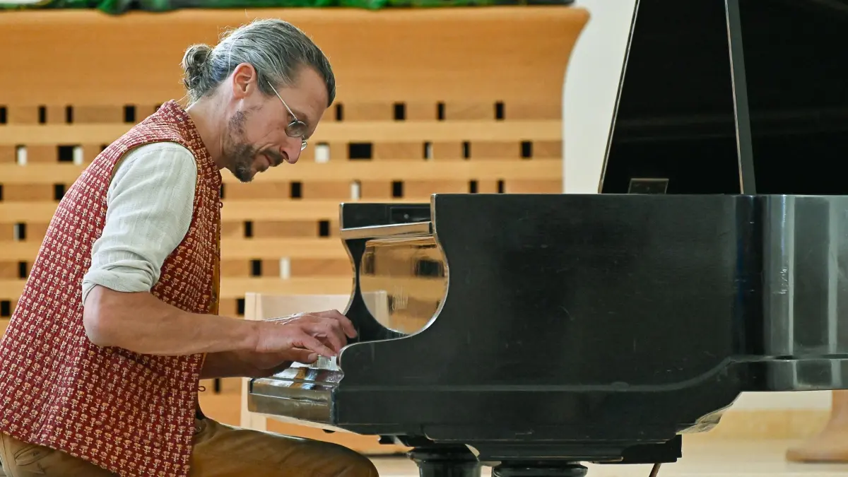 Ralph Michael Kiefer bei seinem Auftritt in Seelbach