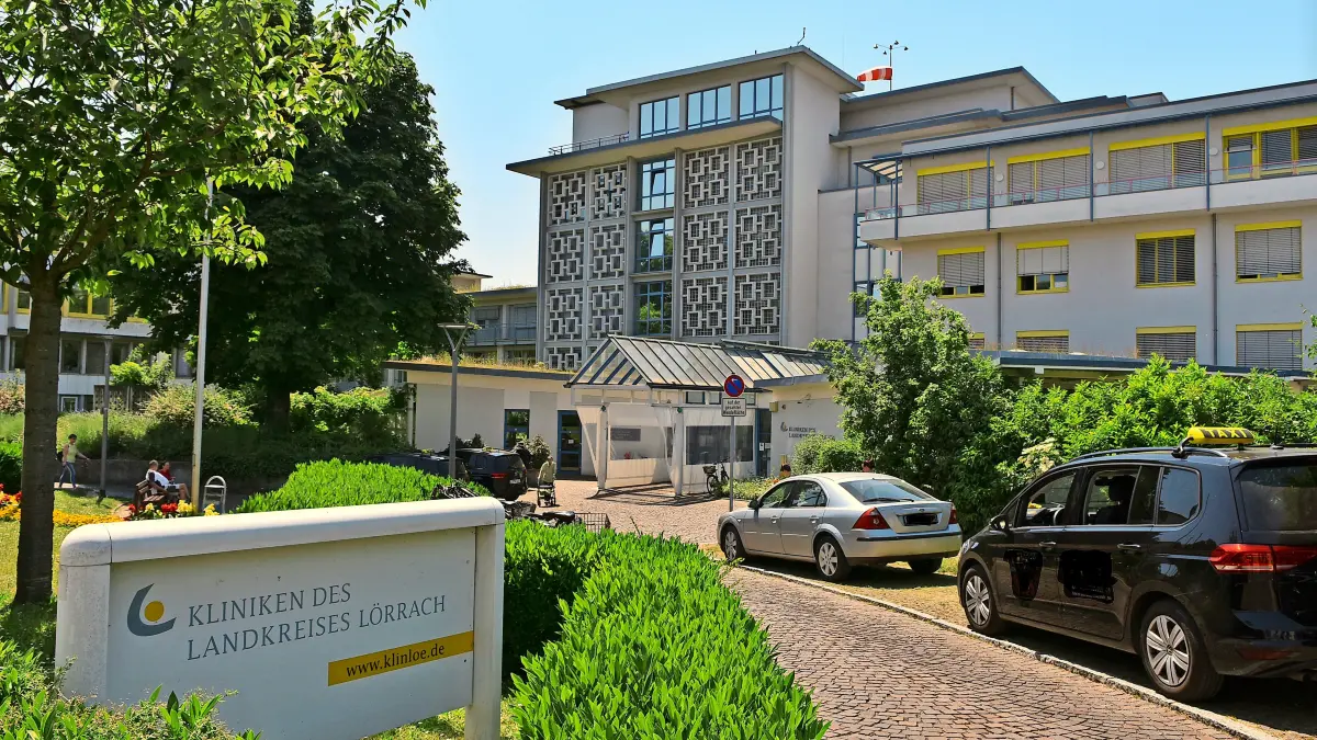 Nach dem Willen des Kreistags kann die Kliniken GmbH ein weiteres Darlehen von bis zu 137 Millionen Euro aufnehmen, um den Neubau des Dreiland-Klinikums abschließen zu können.