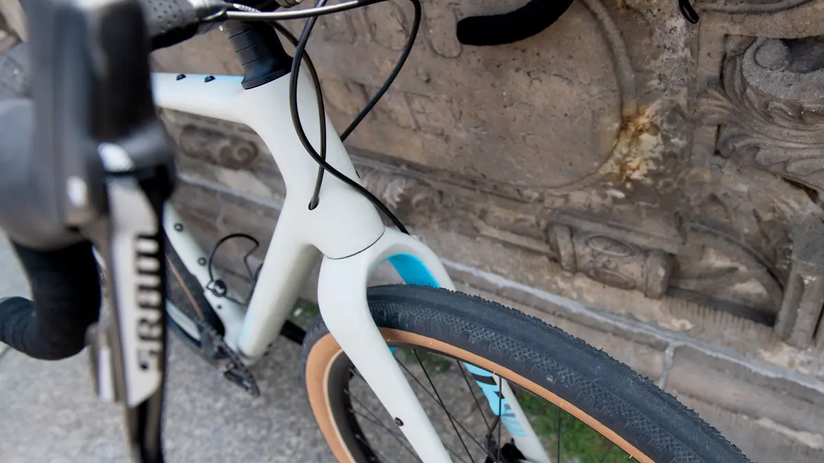 ILLUSTRATION - Das dem Gravel-Bike MTB Cycletech "Traverse" wird am 01.08.2019 waehrend eines Pressetermins des Pressedienst Fahrrad in Berlin Vorgestellt (gestellte Szene). Foto: Zacharie Scheurer