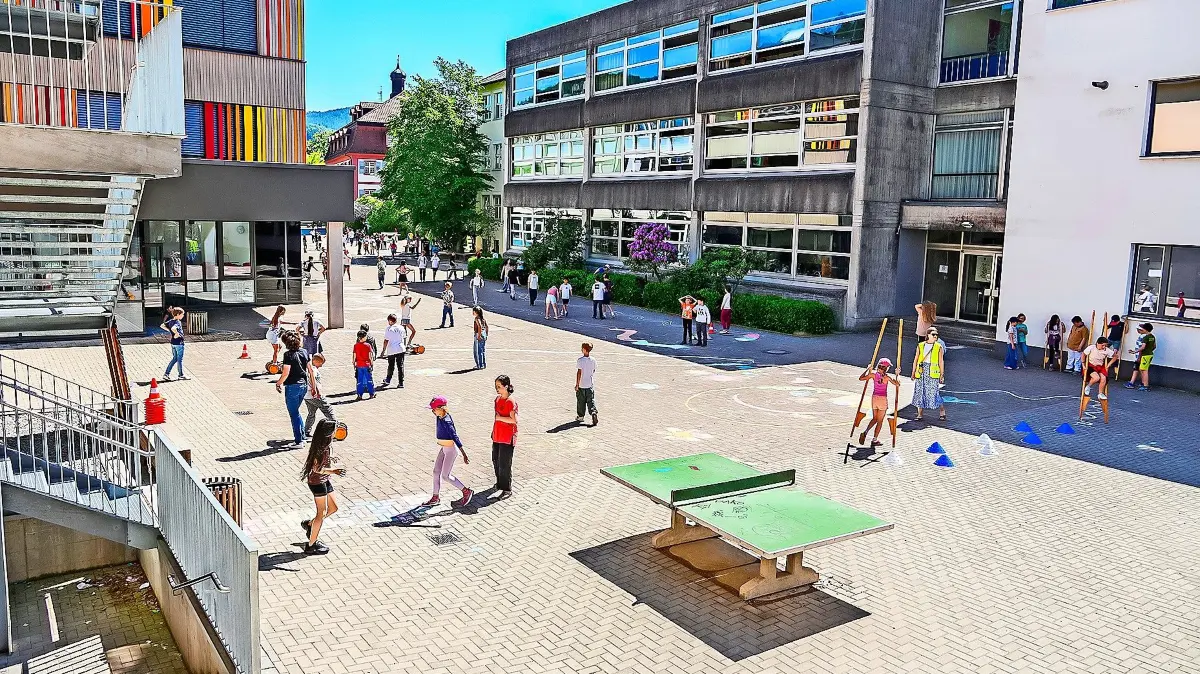 Mit zehn Spielen könnte der Schulhof der Hausacher Graf-Heinrich-Schule aufgewertet werden. Die Schüler haben die Spiele selbstausgesucht, sie ausprobiert und demokratisch darüber abgestimmt.