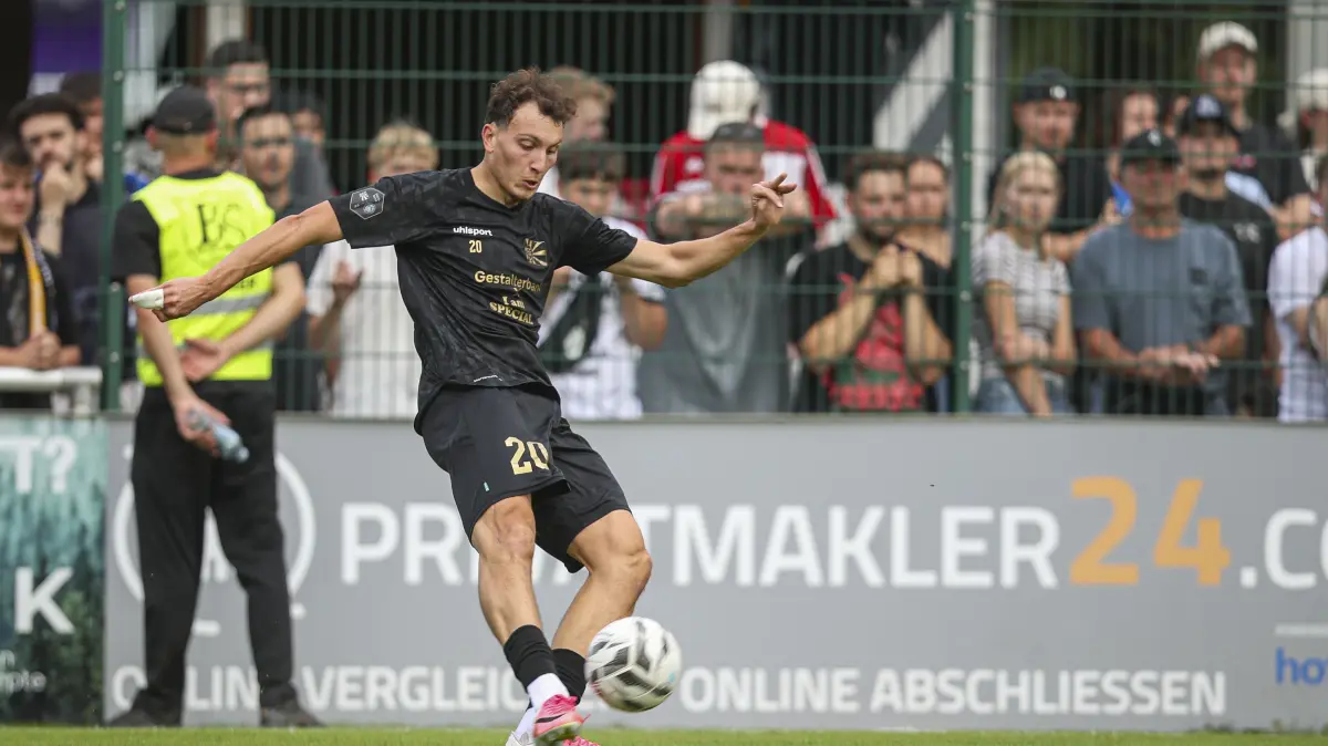Jan Babic musste beim 9:1-Spektakel gegen Delay Sports Berlin frühzeitig raus. Diagnose: Bänderriss im Sprunggelenk.