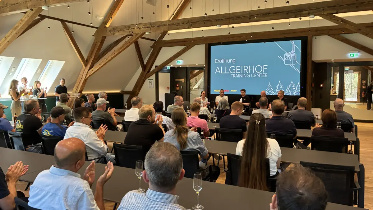 In zwei Talkrunden im Schauinsland-Saal blickten Projektbeteiligte der Grieshaber-Gruppe, Planer, Architekten und Handwerker auf die vergangenen Monate des anspruchsvollen Projekts zurück