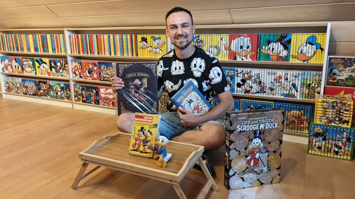 Stefan Schlemmer sammelt seit 25 Jahren Lustige Taschenbücher und andere Comics. Dazu zählen auch einige seltene Ausgaben.
