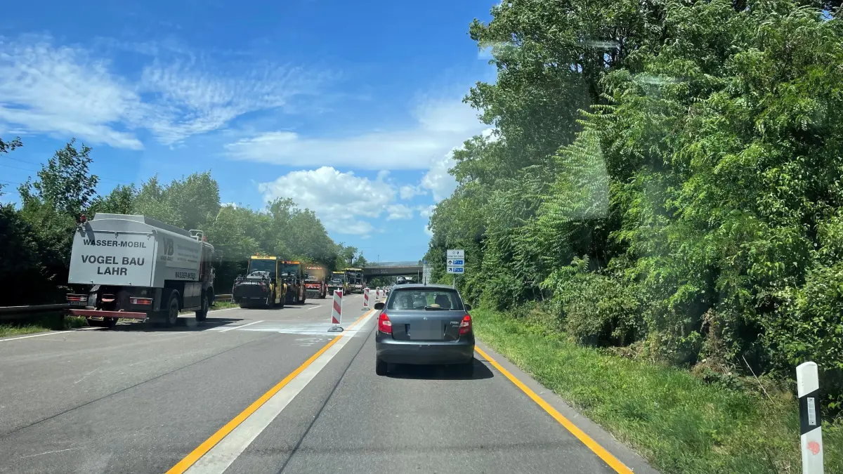 Die Bauarbeiten auf der B31 in Richtung A5 sorgten in den vergangenen Wochen regelmäßig für Verzögerungen.