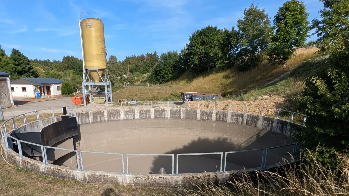 Nächsten Monat beginnen auf der Bösinger Kläranlage die Arbeiten für den ersten Bauabschnitt. Erstellt wird im ersten Schritt das Kompaktanlagengebäude.