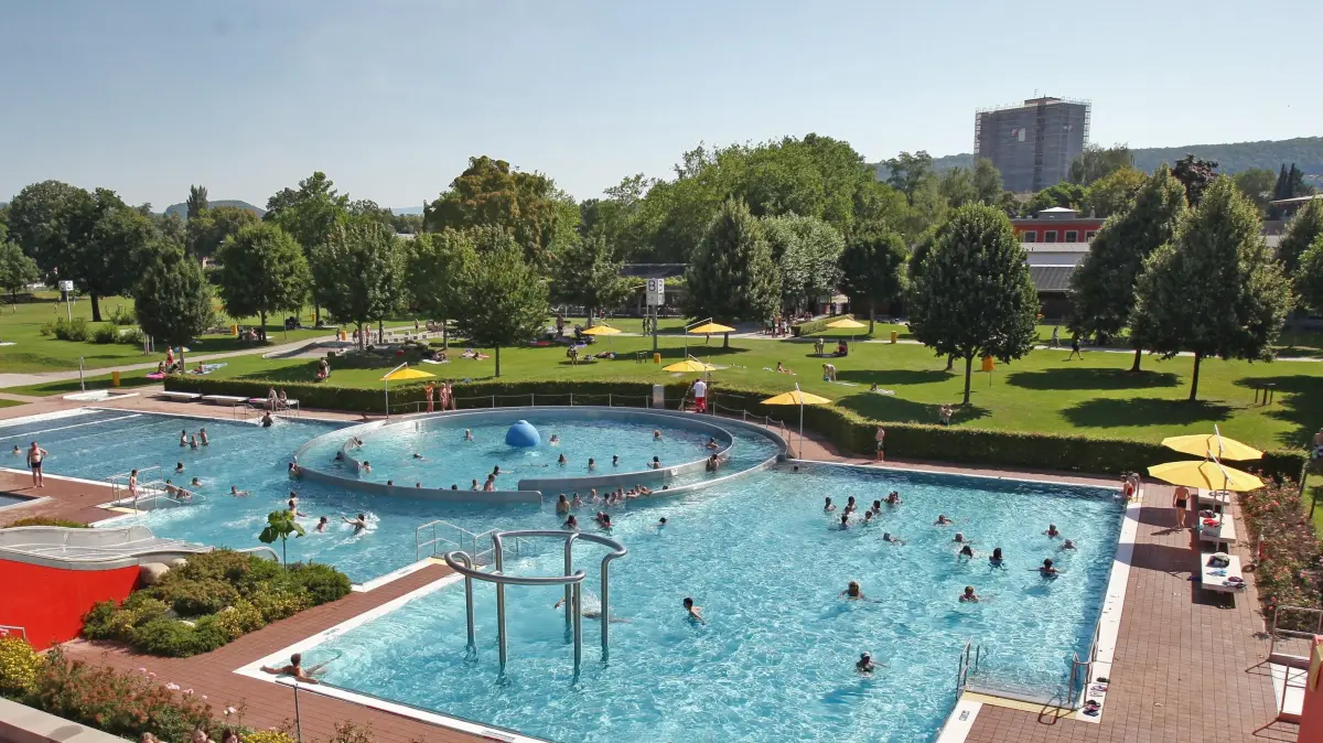 Blick ins Lörracher Parkschwimmbad