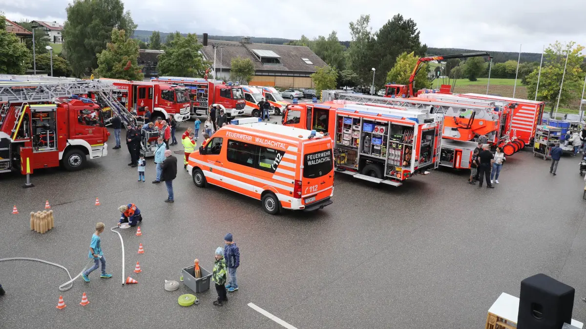 Beim Tag der offenen Tür stellte sich die Feuerwehr der Öffentlichkeit vor.