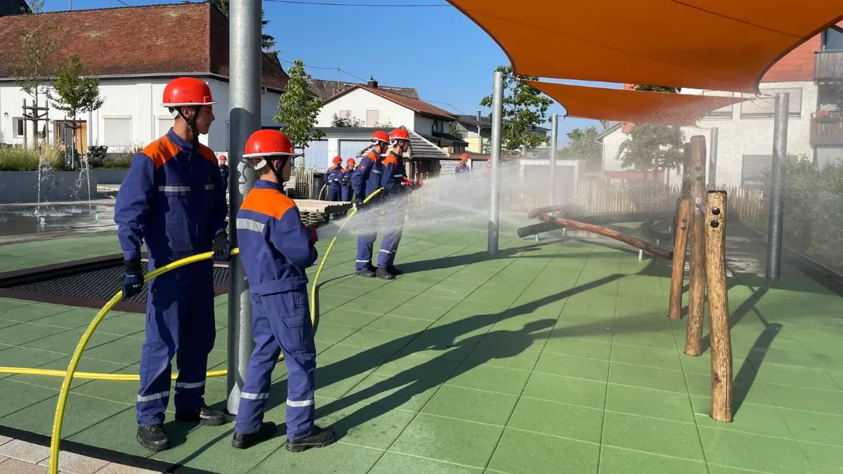 Die Jugendfeuerwehr zeigte bei ihrer Hauptübung ihr Können.