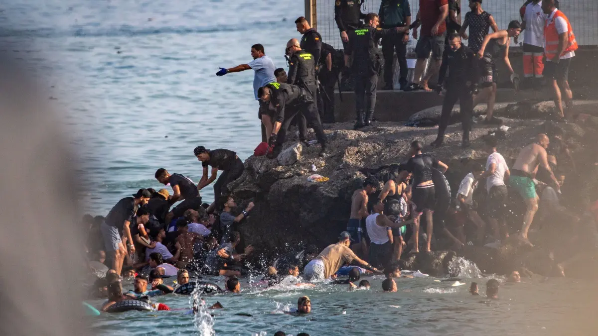 Migranten in Spanien-Exklave Ceuta