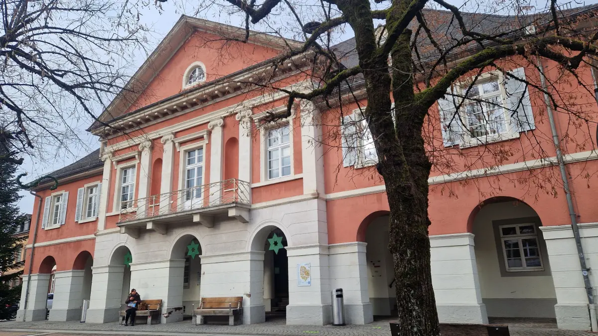 Das Rennen um den Platz im Schopfheimer Bürgermeisterbüro ist eröffnet.