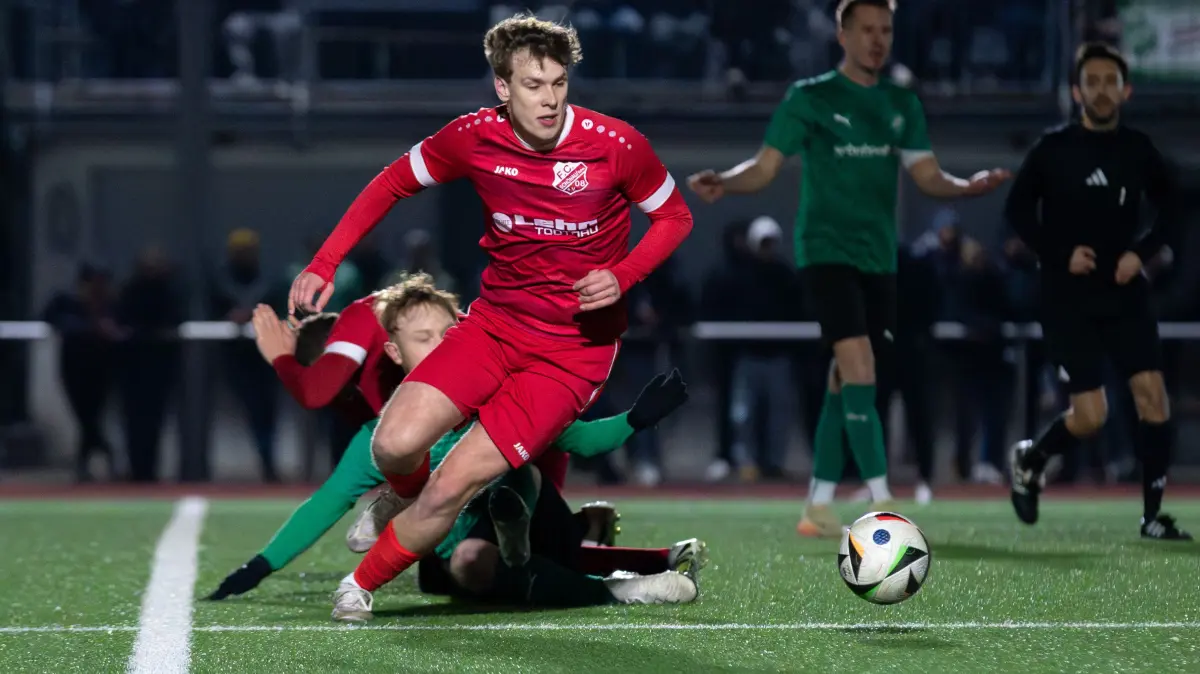 Jonas Mutter und der FC Schönau scheitern im Elfmeterschießen am SV Waldhaus.