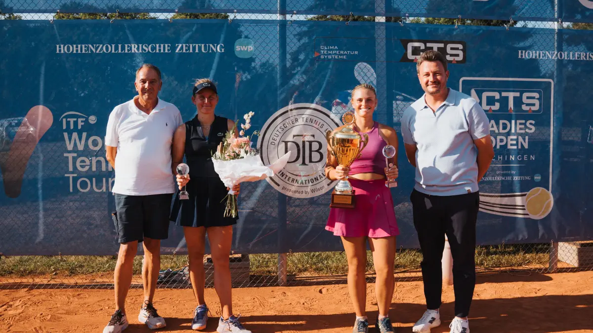 Tennis, 27. CTS Ladies Open Hechingen, 02.08.2026,: links die zweitplatzierte Fiona Ferro, rechts die Siegerung der 27. Ladies Open Hechingen 2026 Barbora Palicova,
Tennis, 27. CTS Ladies Open Hechingen, 02.08.2026,
Foto: Eibner-Pressefoto/Max Vogel