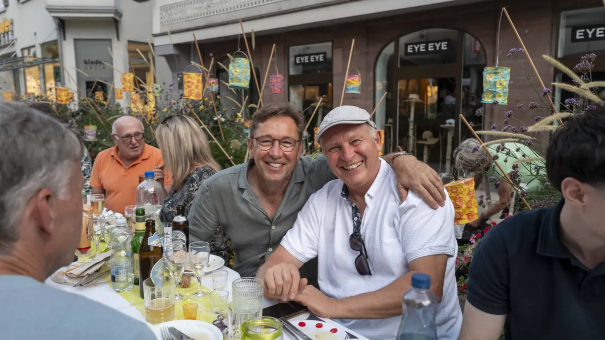 Bei bestem Sommerwetter feierte Nagold in den Abendstunden seine Markttafel.
