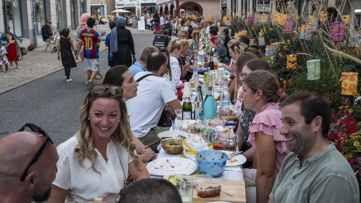 Bei bestem Sommerwetter feierte Nagold in den Abendstunden seine Markttafel.