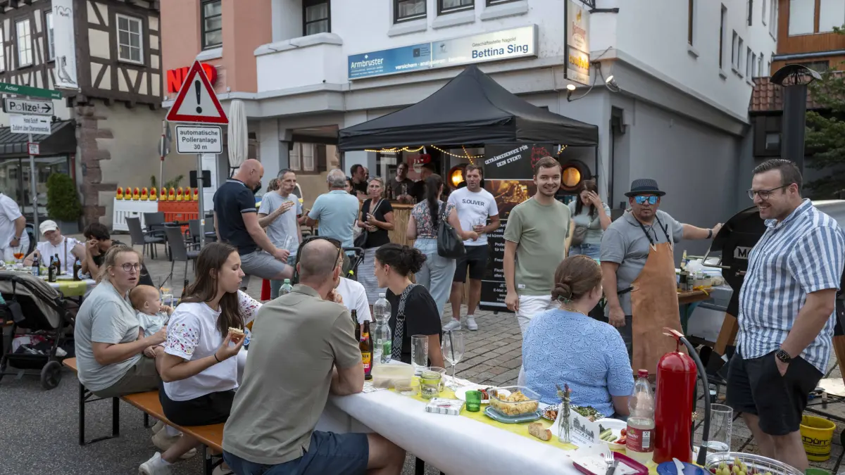 Bei bestem Sommerwetter feierte Nagold in den Abendstunden seine Markttafel.