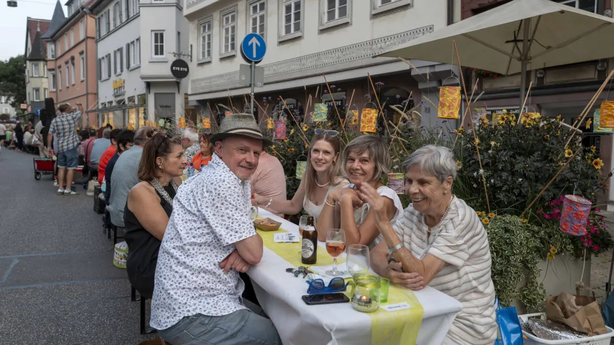 Bei bestem Sommerwetter feierte Nagold in den Abendstunden seine Markttafel.