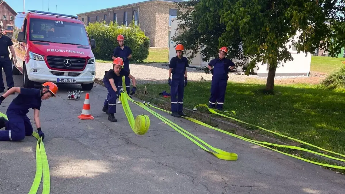 Die Mitglieder der Jugendfeuerwehr meisterten alle Aufgaben erfolgreich.