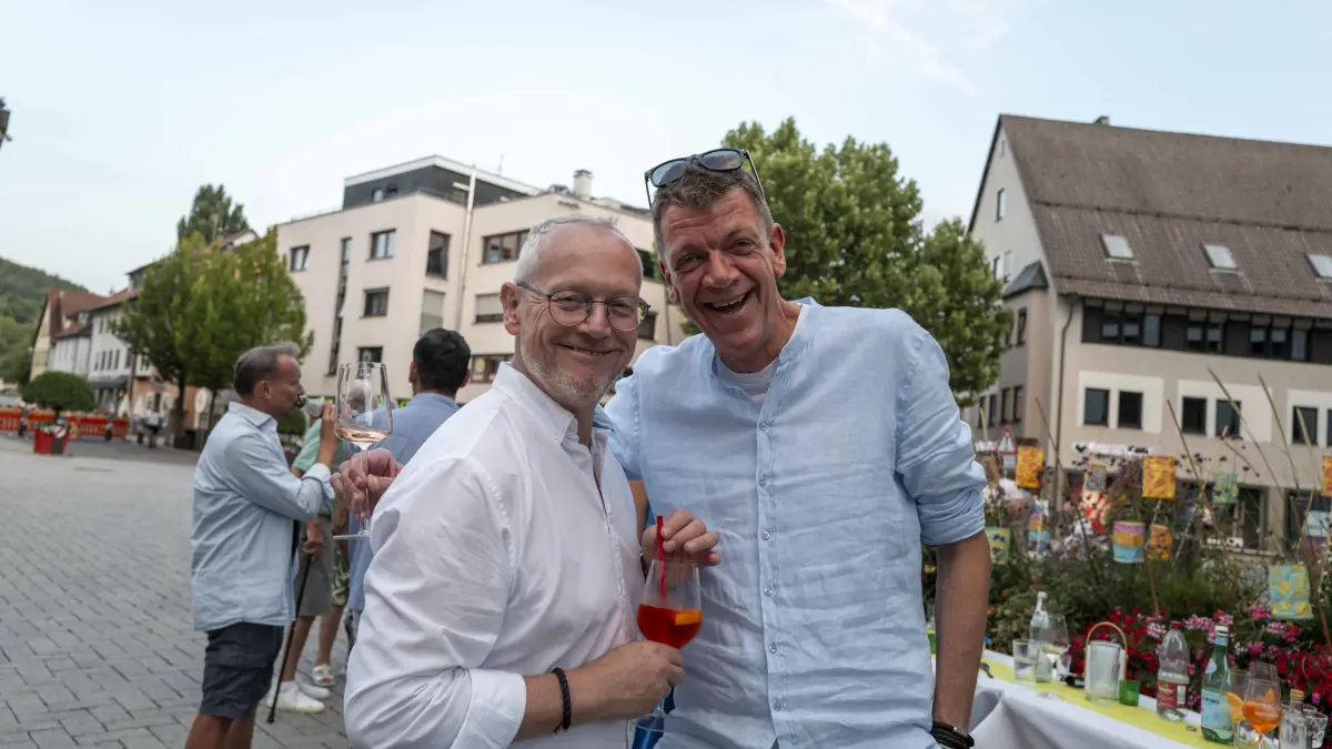 Bei bestem Sommerwetter feierte Nagold in den Abendstunden seine Markttafel.