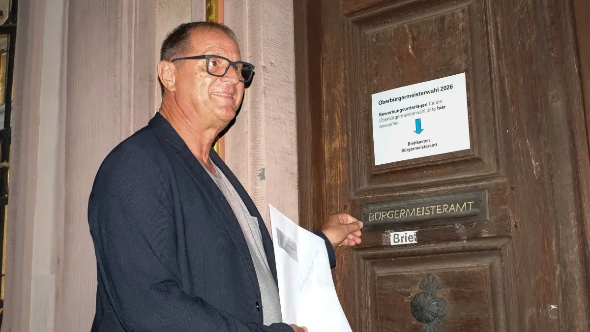 Jürgen Roth um 0.01 Uhr am 1. August. Er hat für Tatsachen gesorgt: Villingen-Schwenningen hat nun einen OB-Kandidaten für die Wahl am 4. Oktober.