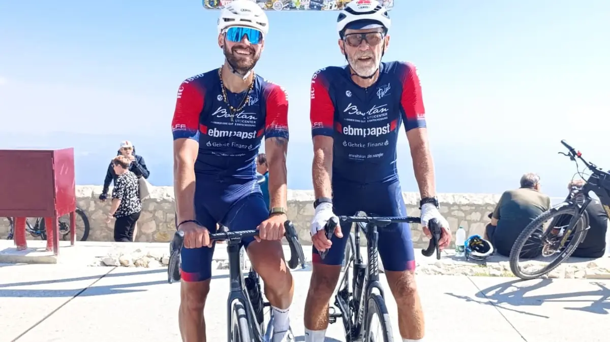 Sebastian und Thomas Mick nach der dritten Auffahrt zum Mont Ventoux.