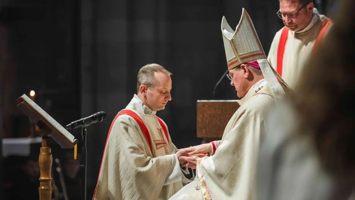 Lukas Röder wurde am 10. Mai im Freiburger Münster durch Erzbischof Stephan Burger zum Priester geweiht. Sein Primizspruch war: „Jesus, für dich schlägt mein Herz!“