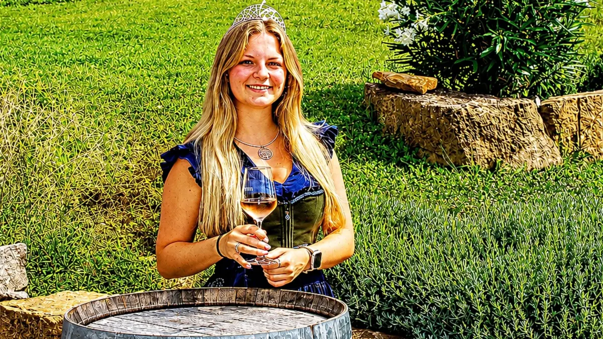 Verena Dietz aus Badenweiler ist die neue Markgräfler Weinprinzessin.