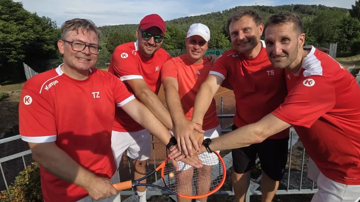 Geschafft! Die Herren des TC Rot-Weiß Villingendorf sind Meister der Bezirksstaffel.