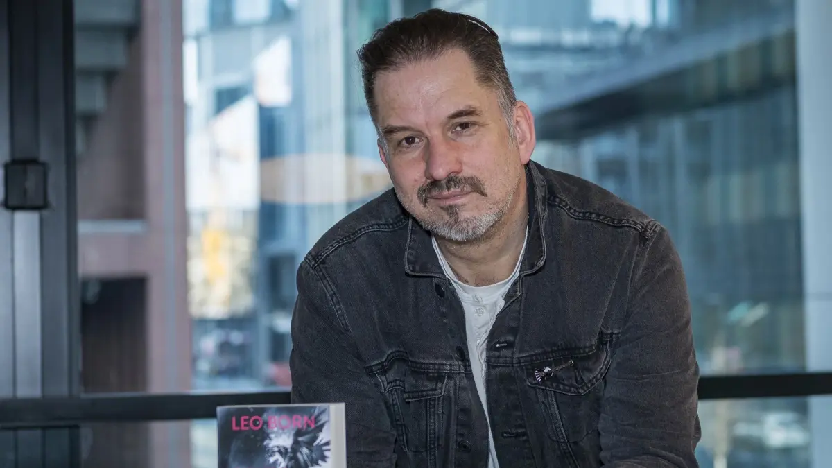 Oliver Becker aus Blumberg schreibt unter dem Pseudonym Leo Born Thriller.
