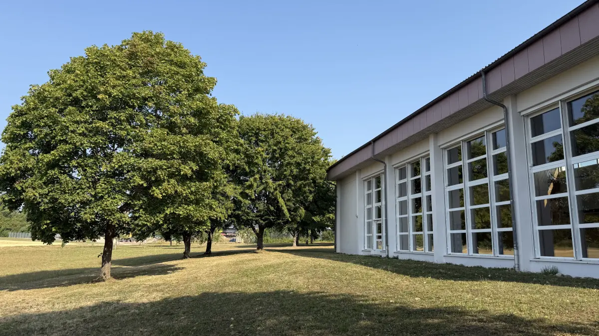 Neben der Schönbronner Halle soll im kommenden Jahr ein inklusiver Spielplatz entstehen.