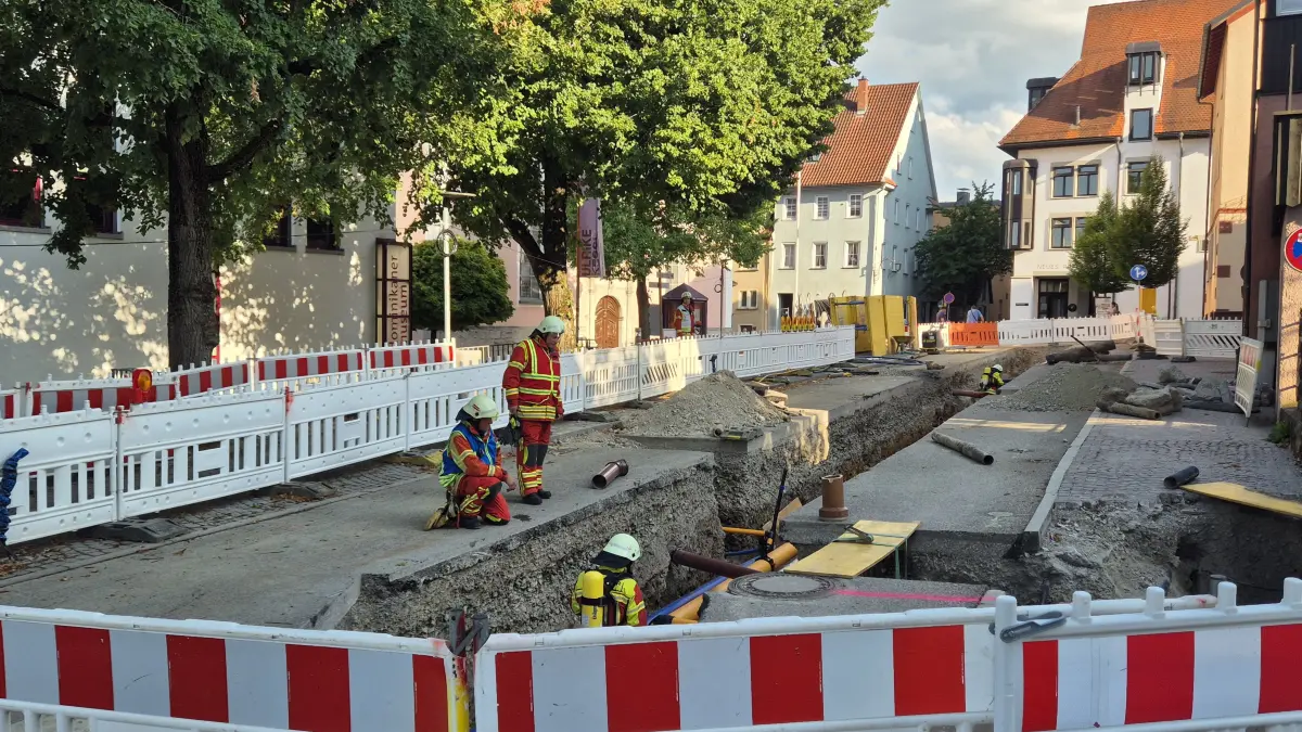 Am frühen Mittwochabend rückt die Feuerwehr zum Kriegsdamm aus: Gasalarm im Bereich der Baustelle.