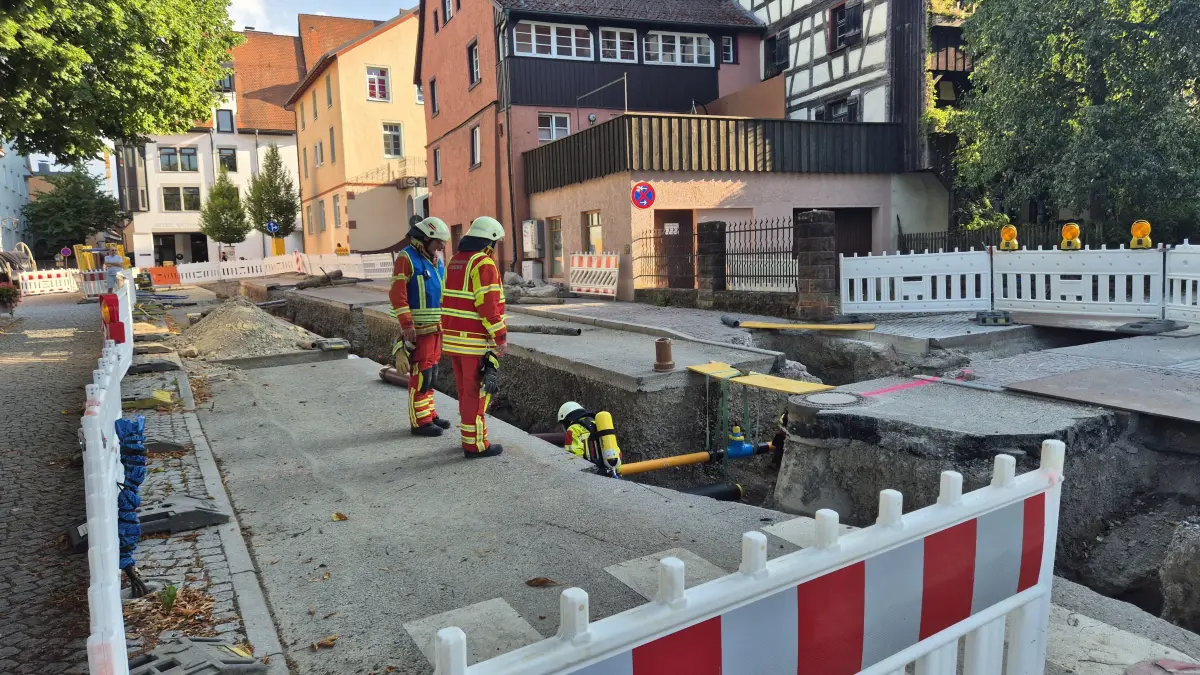 Am frühen Mittwochabend rückt die Feuerwehr zum Kriegsdamm aus: Gasalarm im Bereich der Baustelle.