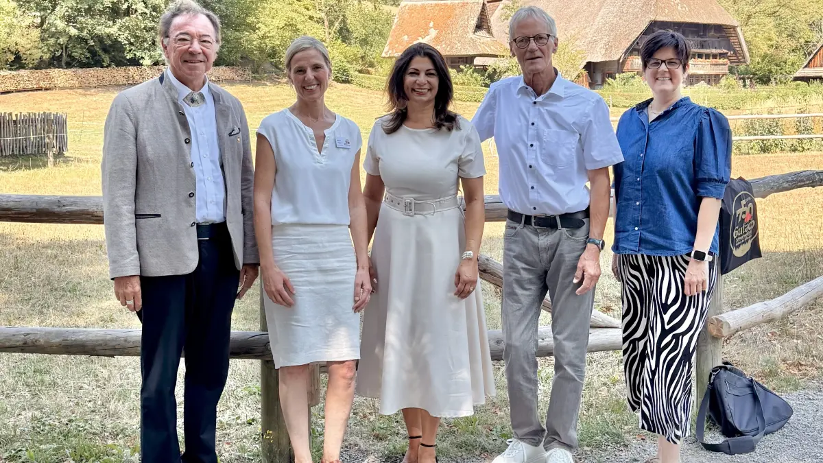 v.l.n.r. Siegfried Eckert, Margit Langer, Derya Türk-Nachbaur, Henry Heller, Julia Kiefer