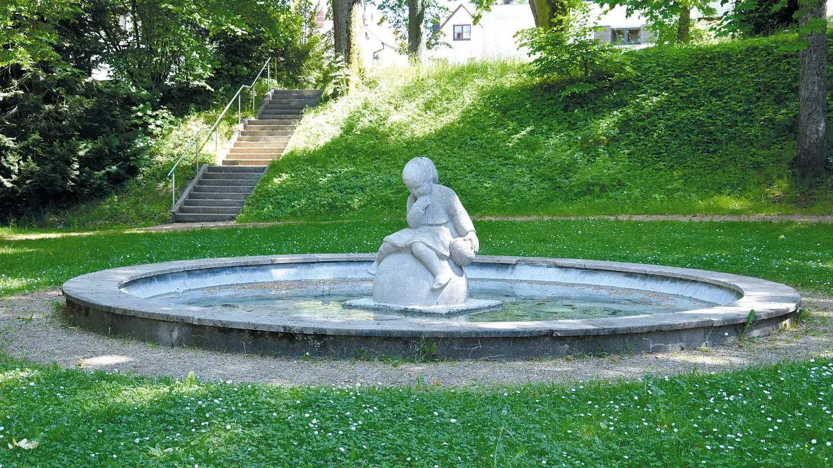 Der Mädelesbrunnen lädt nicht nur an heißen Tagen zum Verweilen ein.