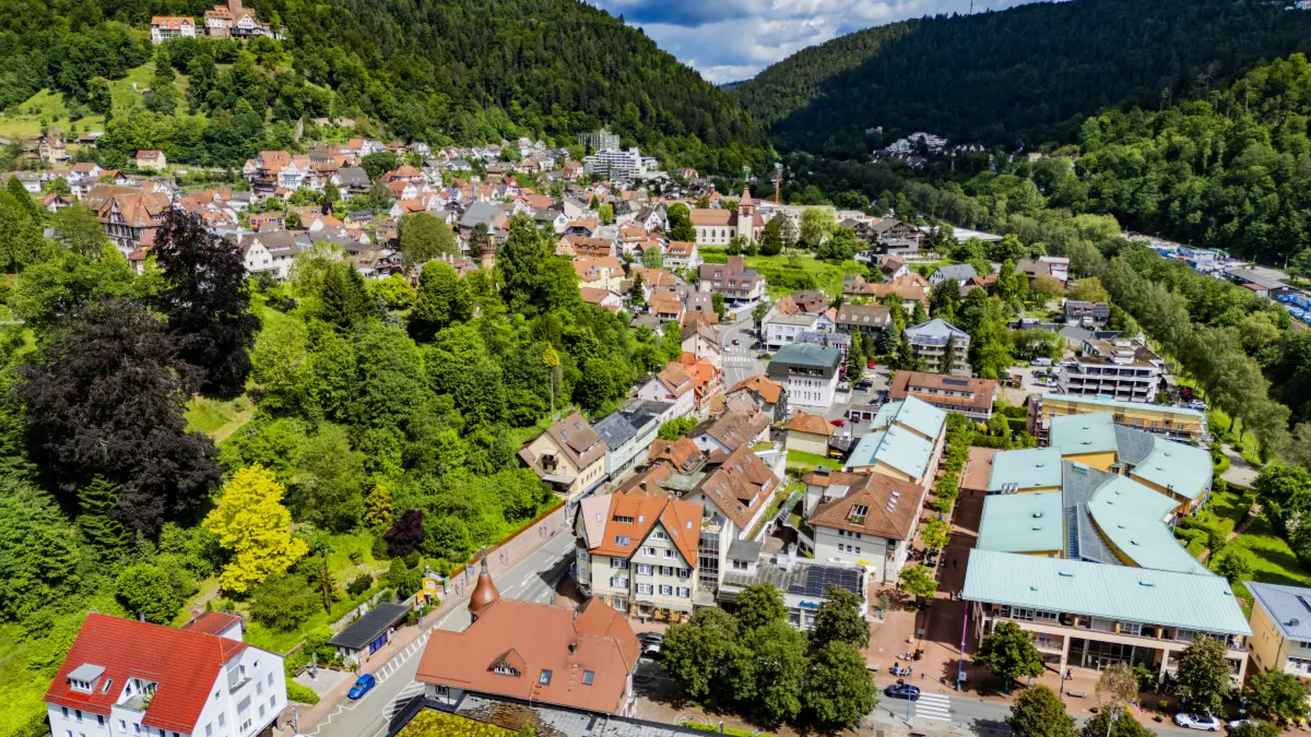 Bad Liebenzell wählt einen neuen Bürgermeister. Es gibt vier Kandidaten.