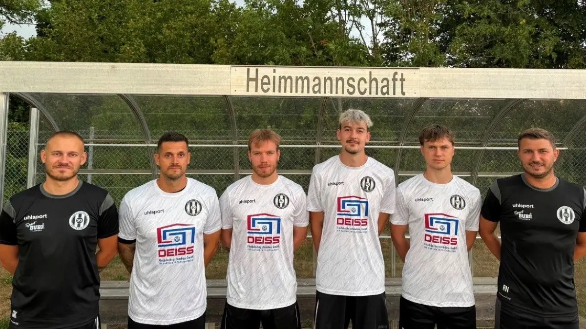 Trainer Roman Neumann (rechts) geht mit frischem Personal in seine fünfte Saison bei der SG Dauchingen/Weilersbach