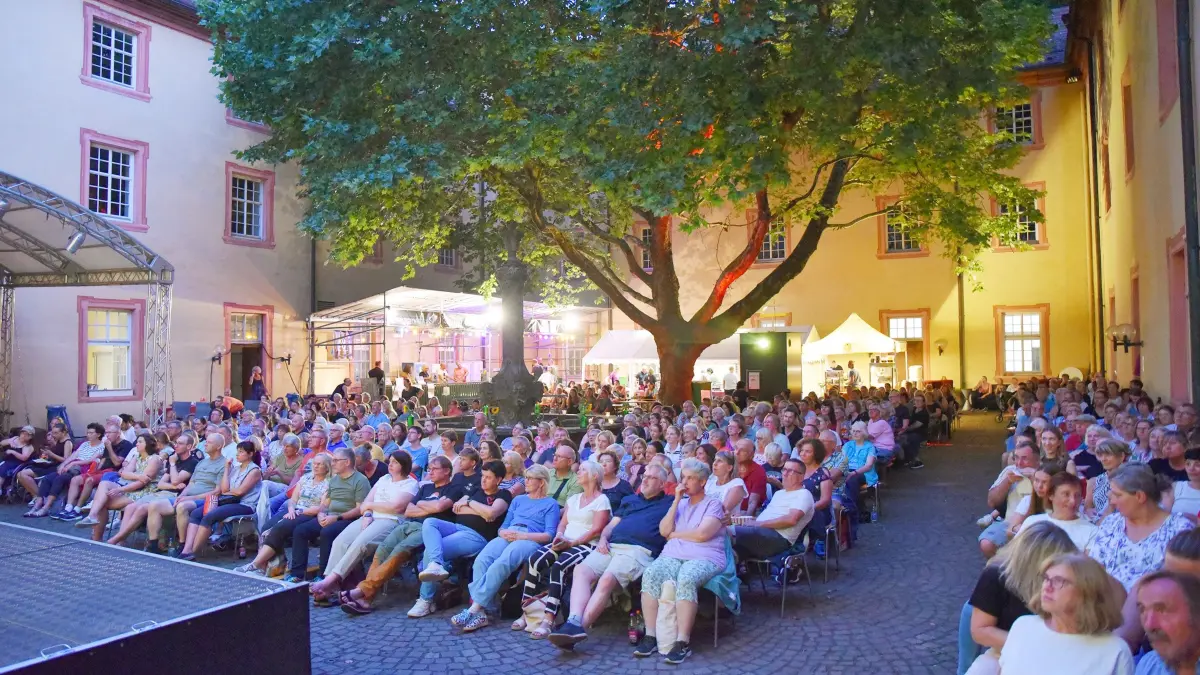 Das Publikum genoss den letzten von acht Filmen.