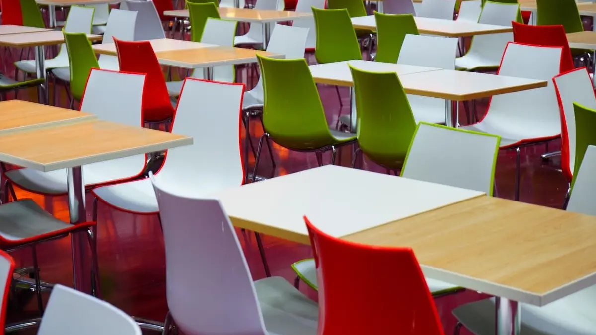 Derzeit noch Zukunftsmusik ist die Mensa für die Grundschüler in Steinen. Sie soll nach dem Willen der Verwaltung und der Gemeinderäte über insgesamt 164 Sitzplätze verfügen. (Symbolfoto)