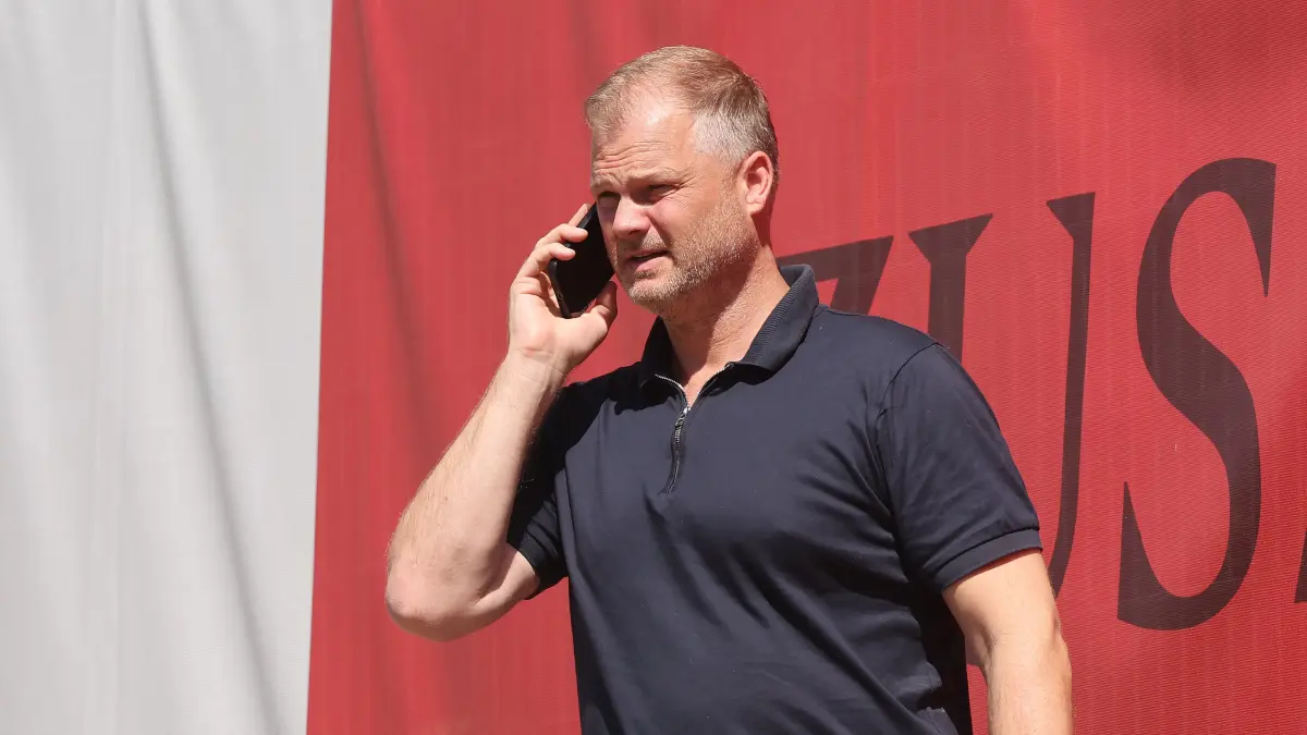 VfB Stuttgart Saisoneröffnung : BAU // Stuttgart , VfB Stuttgart Saisoneröffnung VfB Stuttgart Frauen vs. TSG 1899 Hoffenheim Frauen , Fabian Wohlgemuth ( VfB )