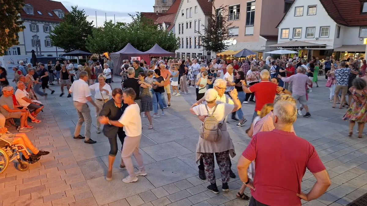 Hechingen Obertorplatz Tanzabend